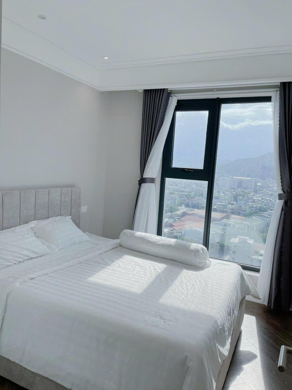 Altara - Ruby Luxury *